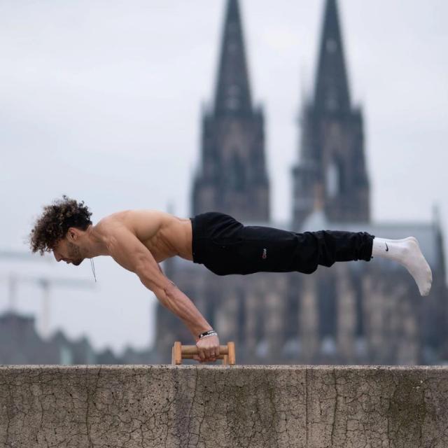 CALISTHENICS CLASSES ?