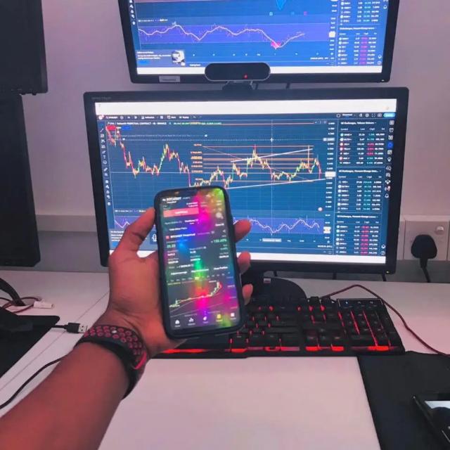 Online business crypto trading